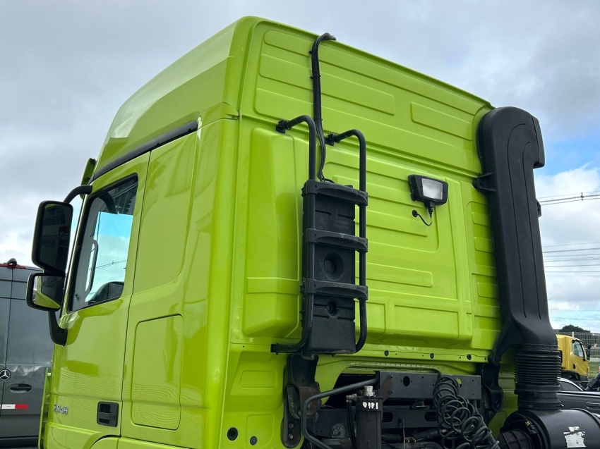 mercedes-benz actros 2546 ls confort 460 diesel 2p automatico 2019