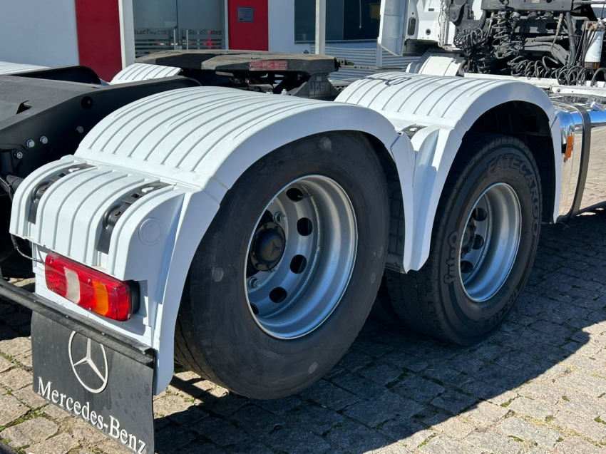 mercedes-benz actros 2546 ls confort 460 diesel 2p automatico 2014