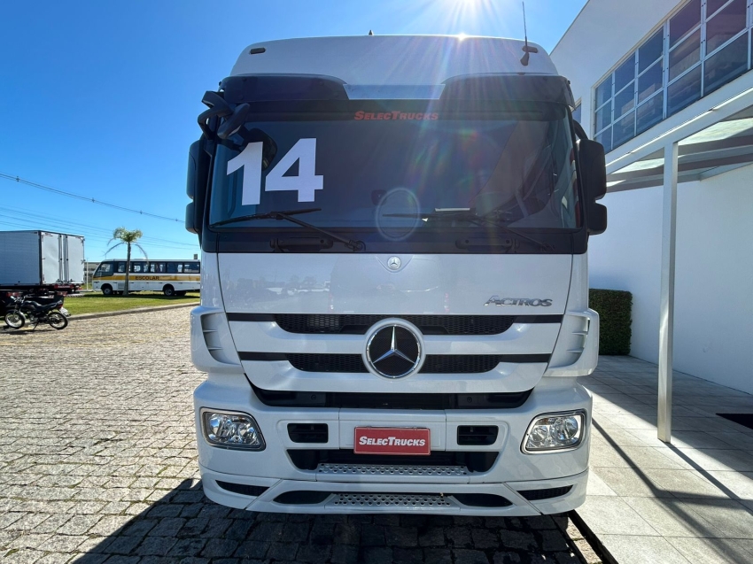 mercedes-benz actros 2546 ls confort 460 diesel 2p automatico 2014