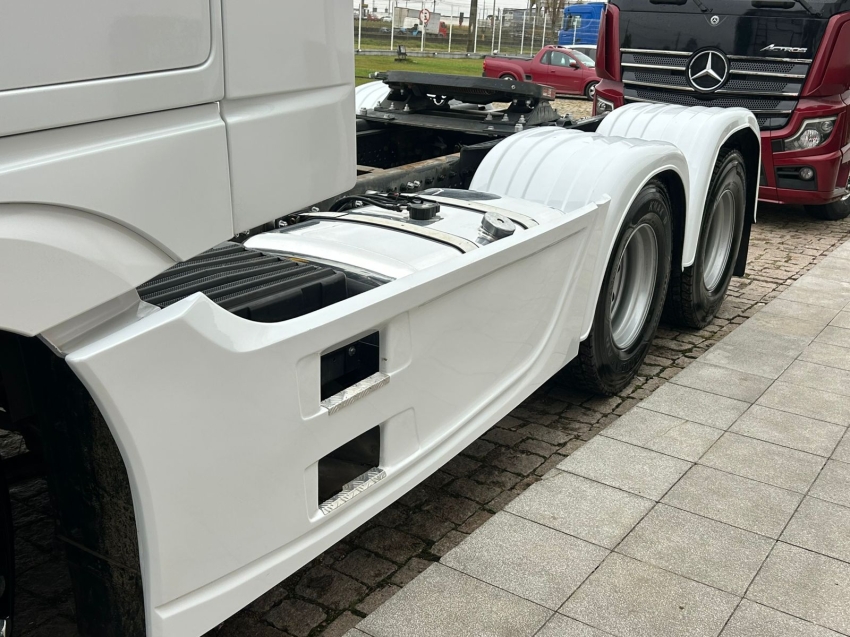 mercedes-benz actros 2651 s freio retarder 510 diesel 2p automatico 2022