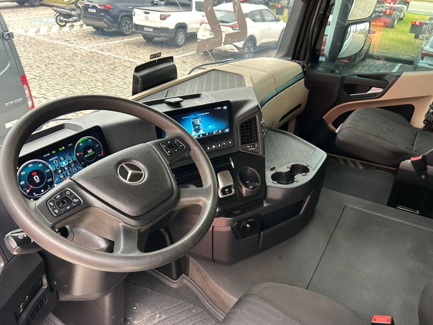 mercedes-benz actros 2651 s freio retarder 510 diesel 2p automatico 2022