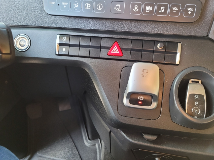 mercedes-benz actros 2651 6x4 tracado 510 diesel automatico 2021 mercedes-benz actros 2651 6x4 tracado 510 diesel automatico 2021