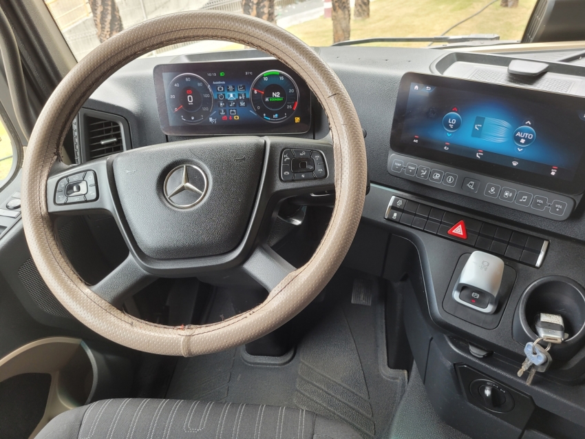 mercedes-benz actros 2651 6x4 510 diesel automatico 2021 mercedes-benz actros 2651 6x4 510 diesel automatico 2021