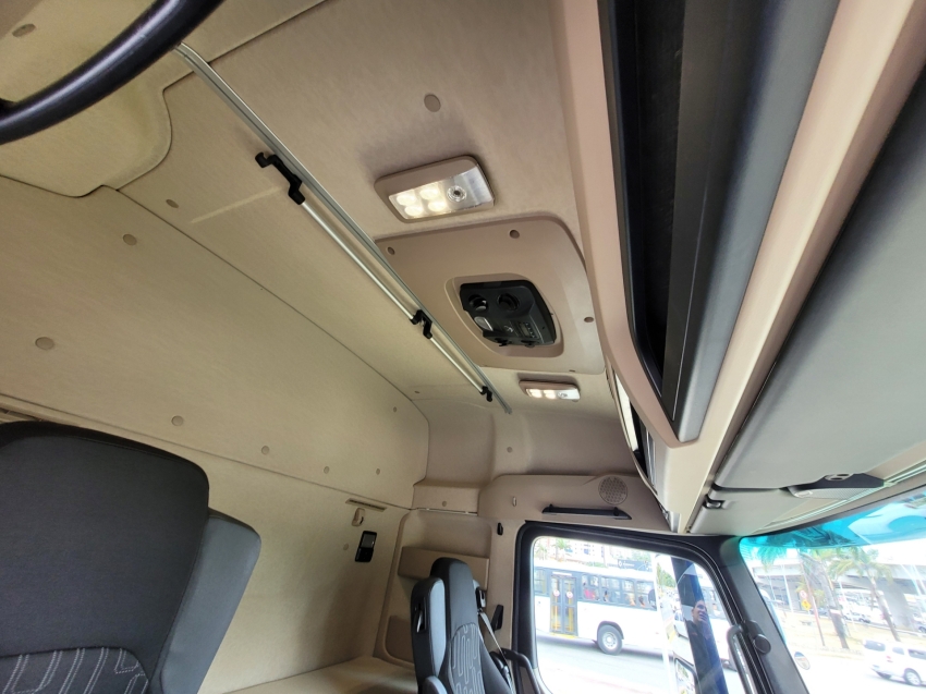 mercedes-benz actros 2651 6x4 510 diesel automatico 2021 mercedes-benz actros 2651 6x4 510 diesel automatico 2021