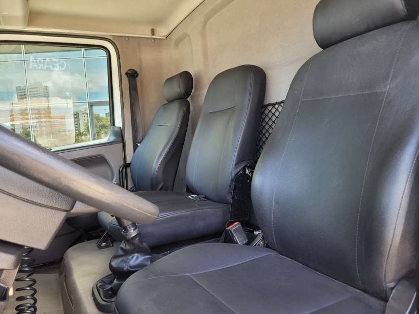 volkswagen 24-280 crm 6x2 constellation 280 diesel manual 2019 volkswagen 24-280 crm 6x2 constellation 280 diesel manual 2019