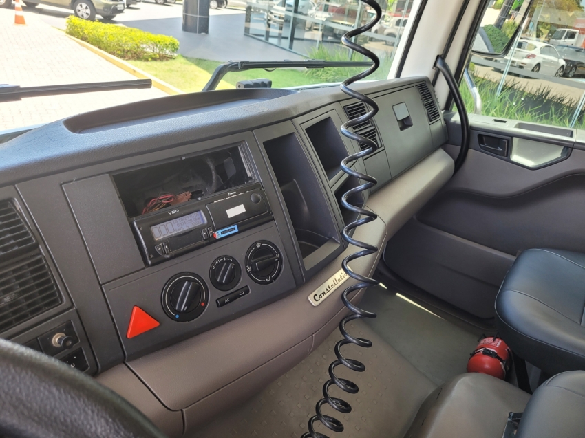 volkswagen 24-280 crm 6x2 constellation 280 diesel manual 2019 volkswagen 24-280 crm 6x2 constellation 280 diesel manual 2019