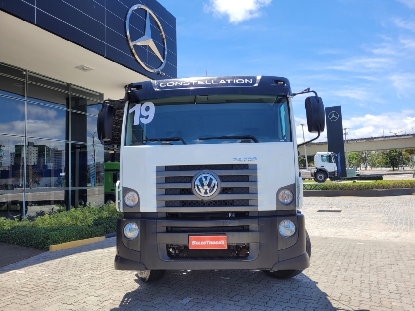 volkswagen 24-280 crm 6x2 constellation 280 diesel manual 2019 volkswagen 24-280 crm 6x2 constellation 280 diesel manual 2019