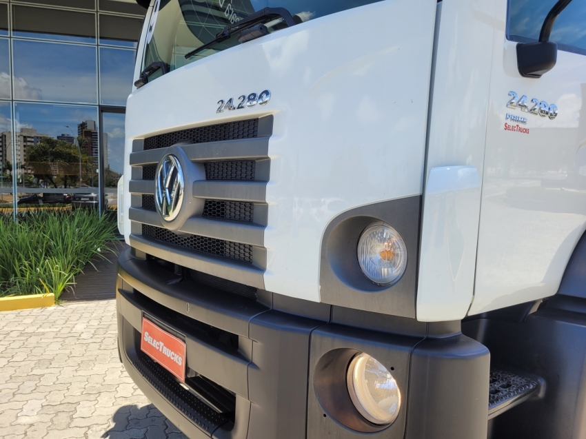volkswagen 24-280 crm 6x2 constellation 280 diesel manual 2019 volkswagen 24-280 crm 6x2 constellation 280 diesel manual 2019