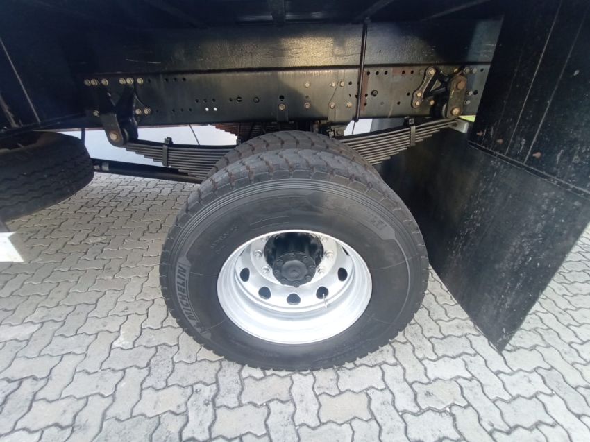 mercedes-benz atego 1419.