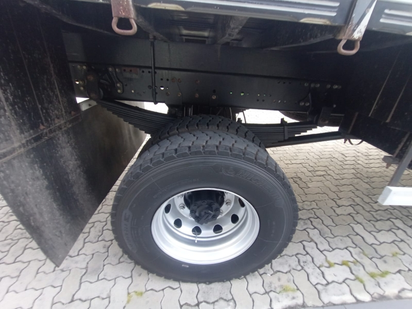 mercedes-benz atego 1419.