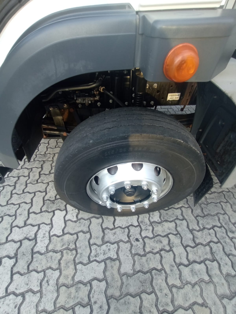 mercedes-benz atego 1419.