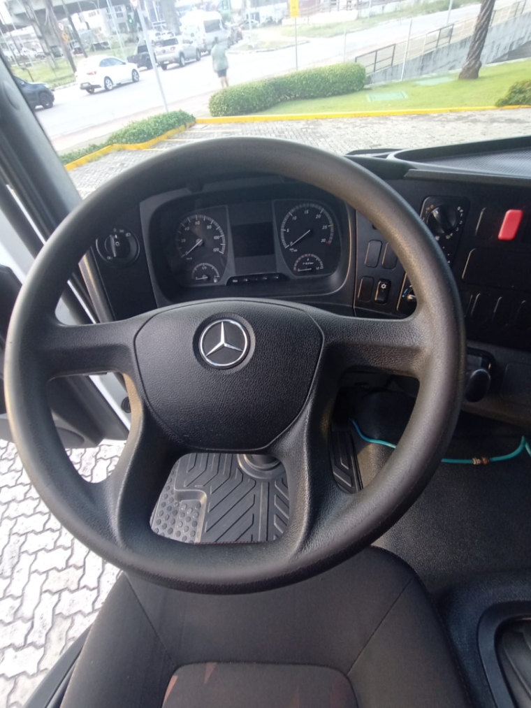 mercedes-benz atego 1419.
