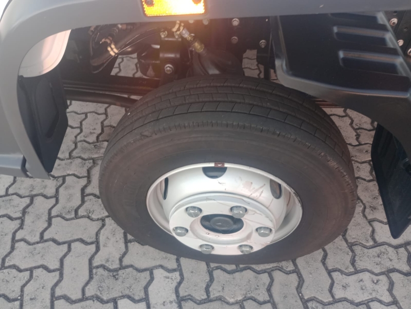 mercedes-benz - accelo 1316 6x2 2021/21