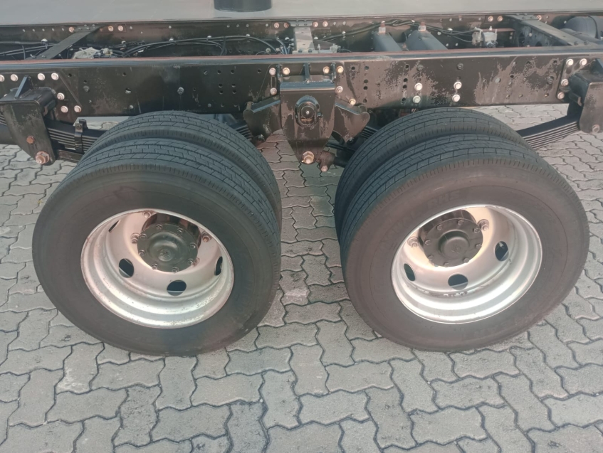 mercedes-benz - accelo 1316 6x2 2021/21
