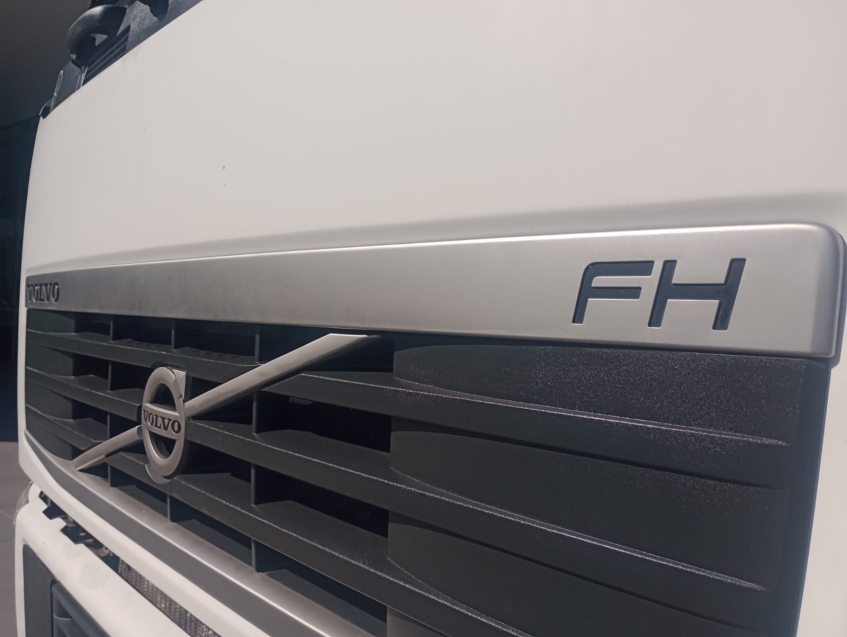 volvo / fh 460 - 6x2  2014/15 teto baixo