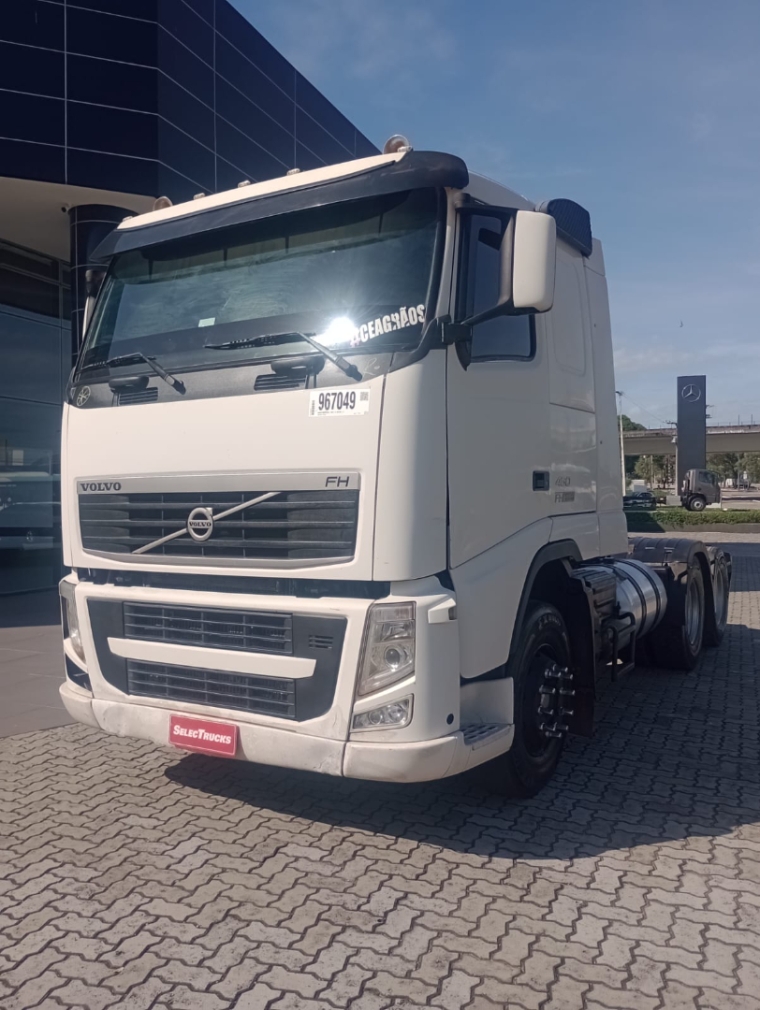 volvo / fh 460 - 6x2  2014/15 teto baixo