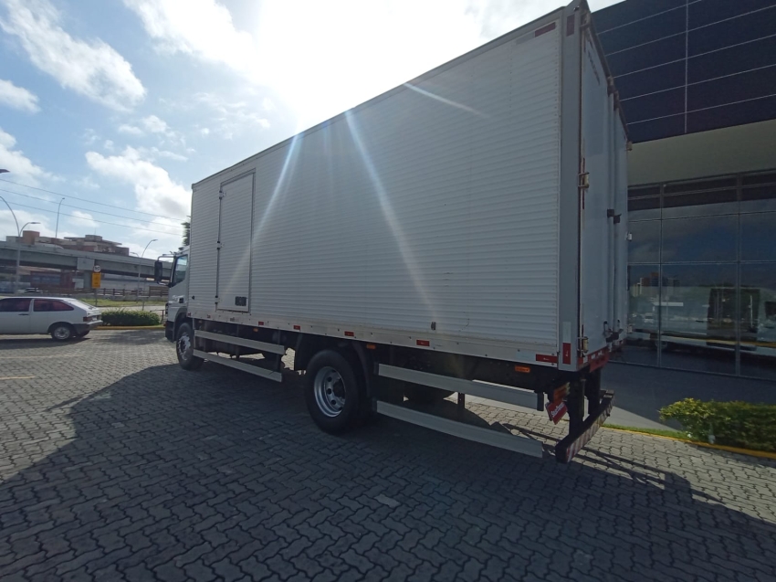 mercedes-benz  atego 1419 - 4x2 / toco 2019/19
