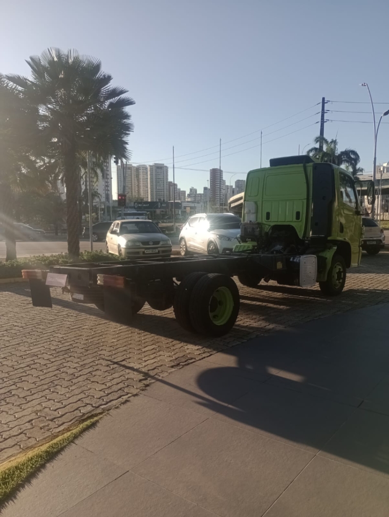 mercedes-benz - accelo 815  2012/2012