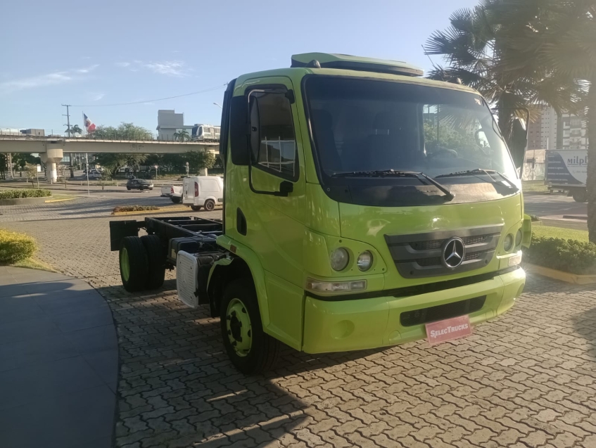 mercedes-benz - accelo 815  2012/2012