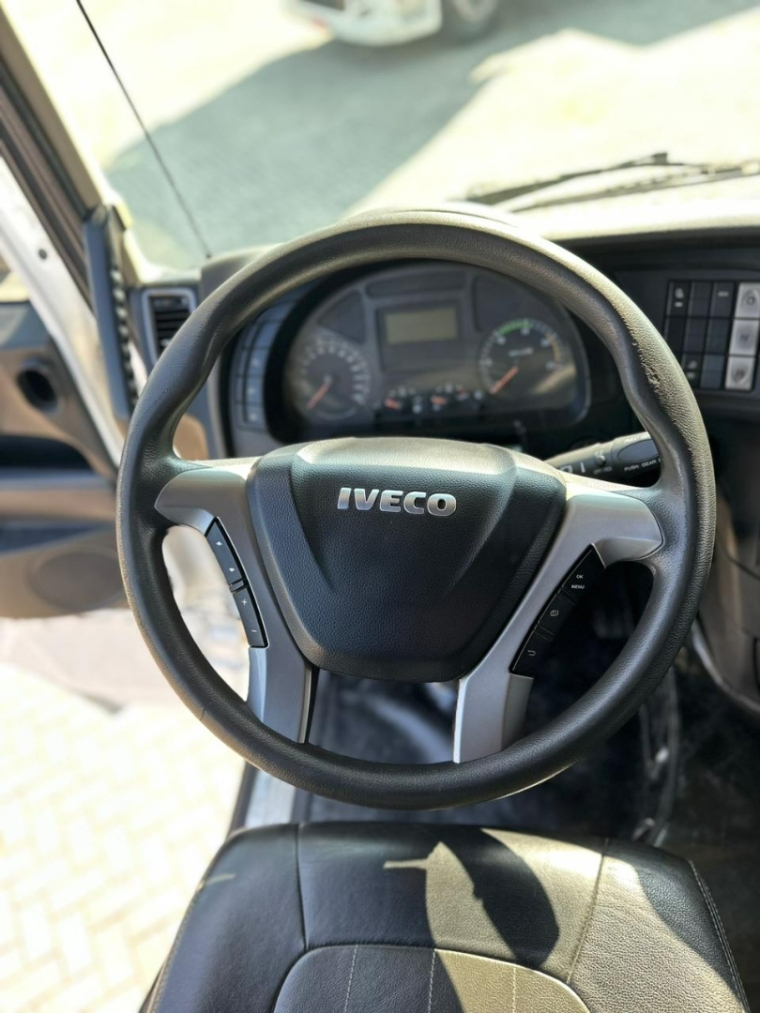 iveco stralis hi-way 560 6x4 - selectrucks diesel automatico 2017 iveco stralis hi-way 560 6x4 - selectrucks diesel automatico 2017