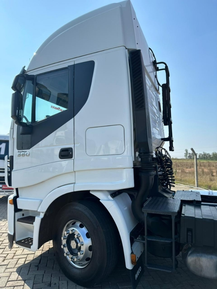 iveco stralis hi-way 560 6x4 - selectrucks diesel automatico 2017 iveco stralis hi-way 560 6x4 - selectrucks diesel automatico 2017