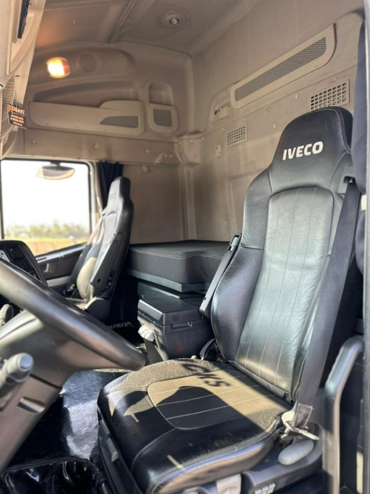iveco stralis hi-way 560 6x4 - selectrucks diesel automatico 2017 iveco stralis hi-way 560 6x4 - selectrucks diesel automatico 2017
