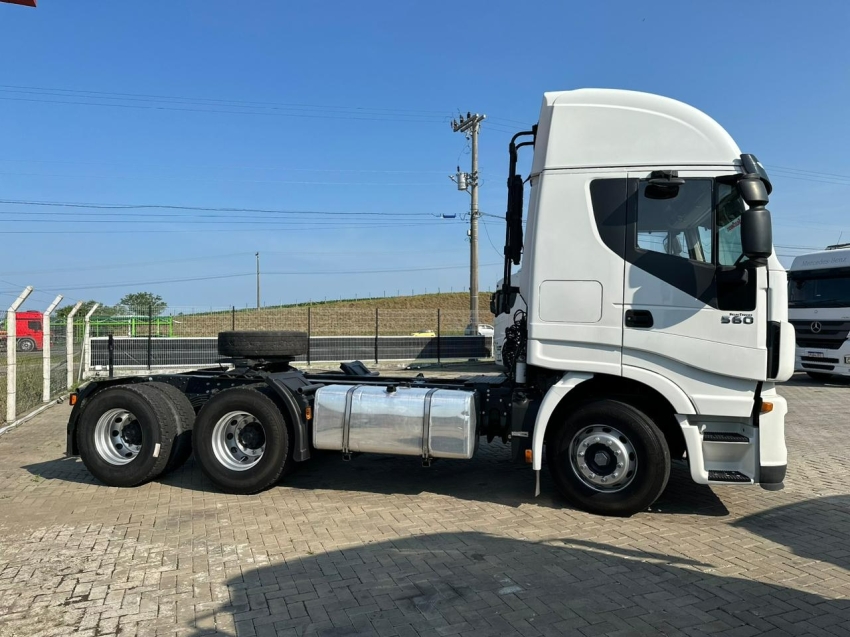 iveco stralis hi-way 560 6x4 - selectrucks diesel automatico 2017 iveco stralis hi-way 560 6x4 - selectrucks diesel automatico 2017