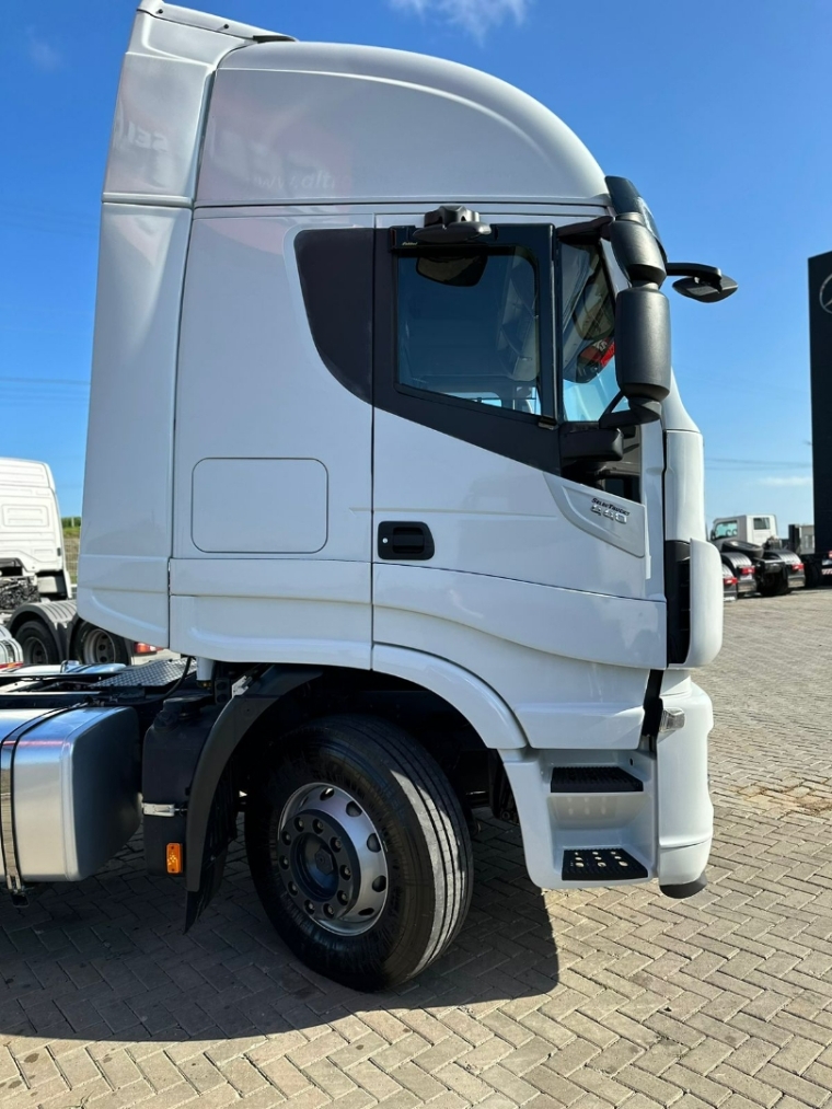 iveco stralis hiway 440 diesel automatico 2022 iveco stralis hiway 440 diesel automatico 2022