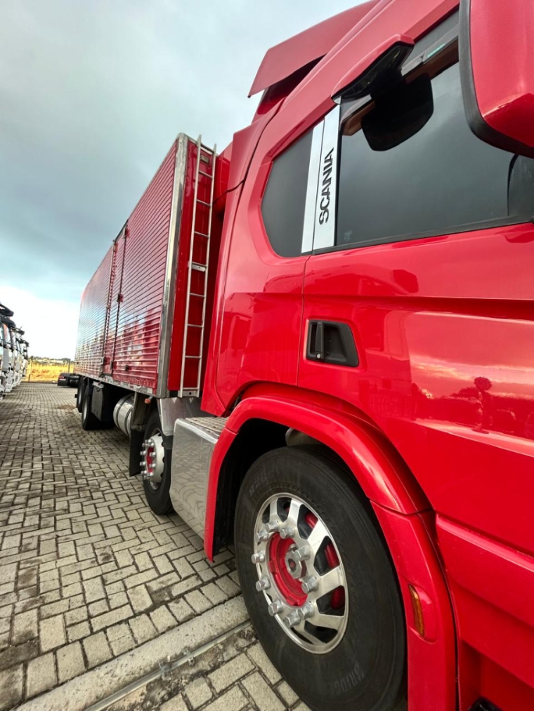 scania p 360 8x2 diesel 2p automatico 2021