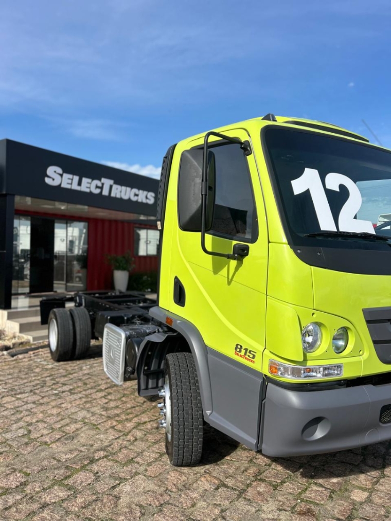 mercedes-benz accelo 815 4x2 150 diesel 2p manual 2012