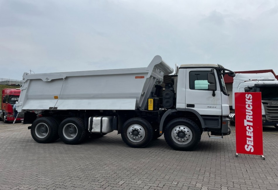 mercedes-benz actros 4844 8x4 16/16 selectrucks 80 diesel automatico 2016 mercedes-benz actros 4844 8x4 16/16 selectrucks 80 diesel automatico 2016