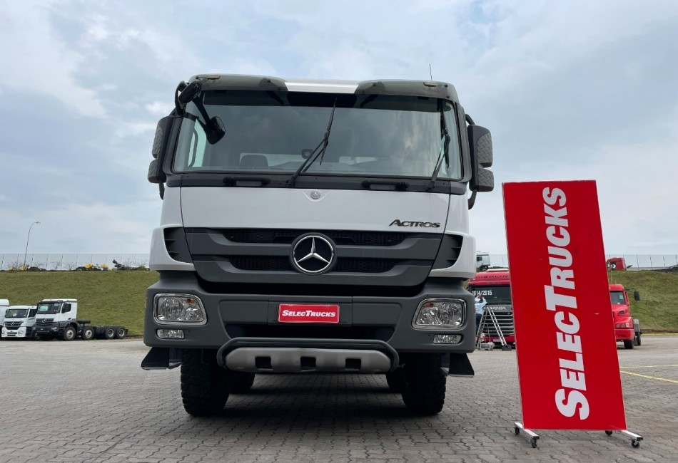 mercedes-benz actros 8x4 16/16 selectrucks 80 diesel automatico 2016