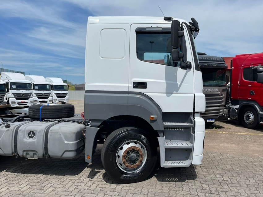 mercedes-benz axor 2535 6x2 350 diesel manual 2009 mercedes-benz axor 2535 6x2 350 diesel manual 2009