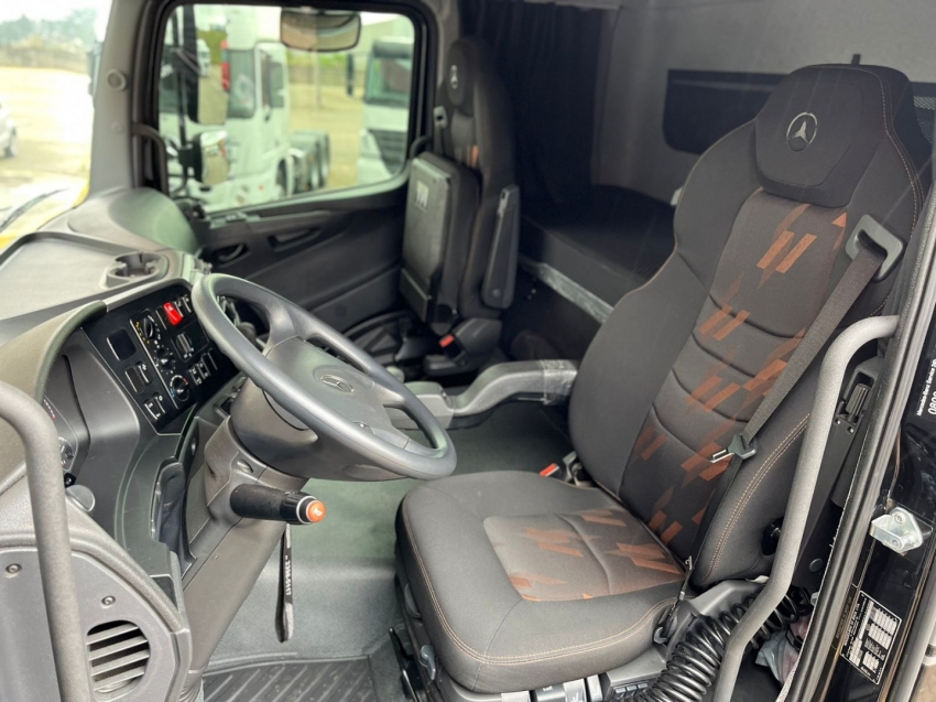 mercedes-benz 2544 6x2 80 diesel automatico 2022 mercedes-benz 2544 6x2 80 diesel automatico 2022