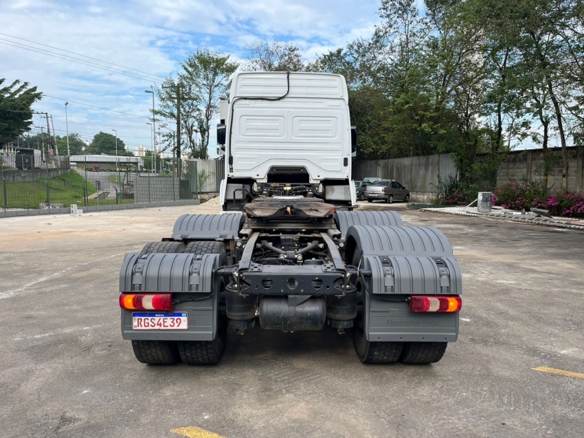 mercedes-benz axor 6x4 440 diesel automatico 2021