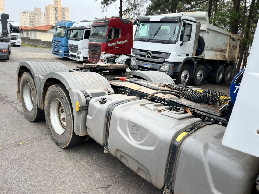 mercedes-benz axor 2644 6x4 440 diesel automatico 2022 mercedes-benz axor 2644 6x4 440 diesel automatico 2022