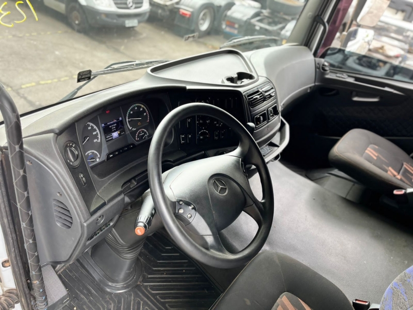 mercedes-benz axor 2644 6x4 440 diesel automatico 2022 mercedes-benz axor 2644 6x4 440 diesel automatico 2022