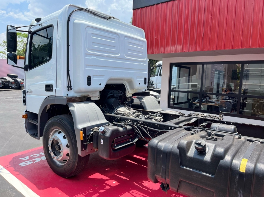 mercedes-benz atego 2430 6x2 300 diesel automatico 2022 mercedes-benz atego 2430 6x2 300 diesel automatico 2022