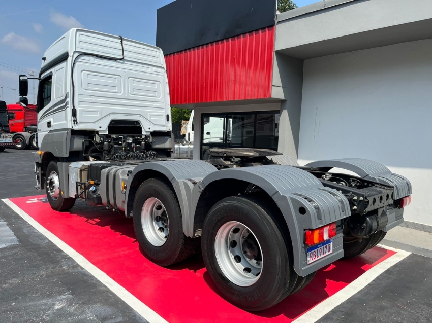 mercedes-benz 2544 6x2 440 diesel automatico 2022 mercedes-benz 2544 6x2 440 diesel automatico 2022