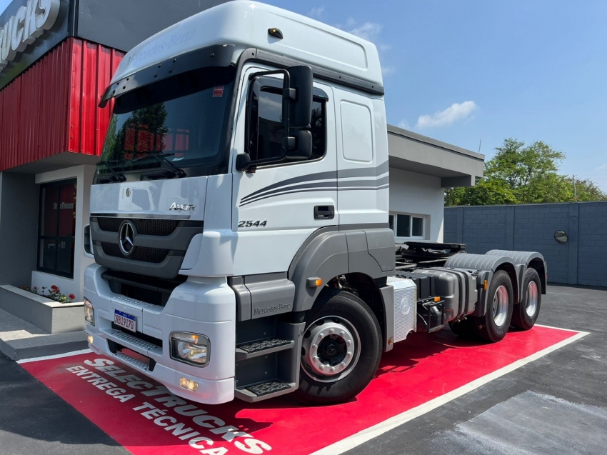 mercedes-benz 2544 6x2 440 diesel automatico 2022 mercedes-benz 2544 6x2 440 diesel automatico 2022