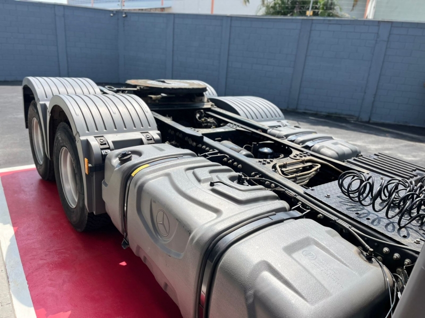 mercedes-benz 2544 6x2 440 diesel automatico 2022 mercedes-benz 2544 6x2 440 diesel automatico 2022
