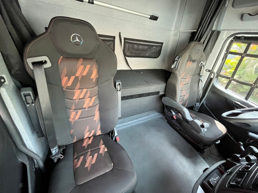 mercedes-benz 2544 6x2 440 diesel automatico 2022 mercedes-benz 2544 6x2 440 diesel automatico 2022