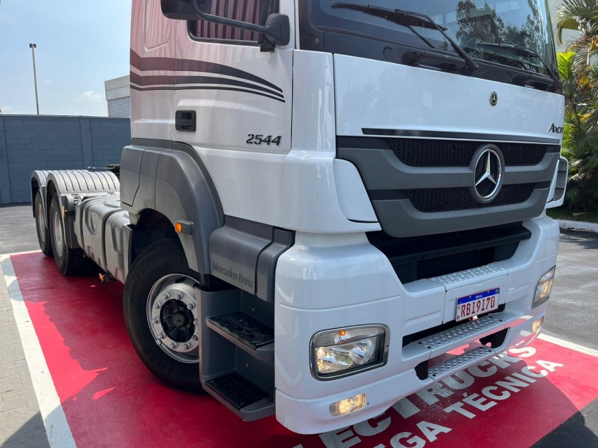 mercedes-benz 2544 6x2 440 diesel automatico 2022 mercedes-benz 2544 6x2 440 diesel automatico 2022
