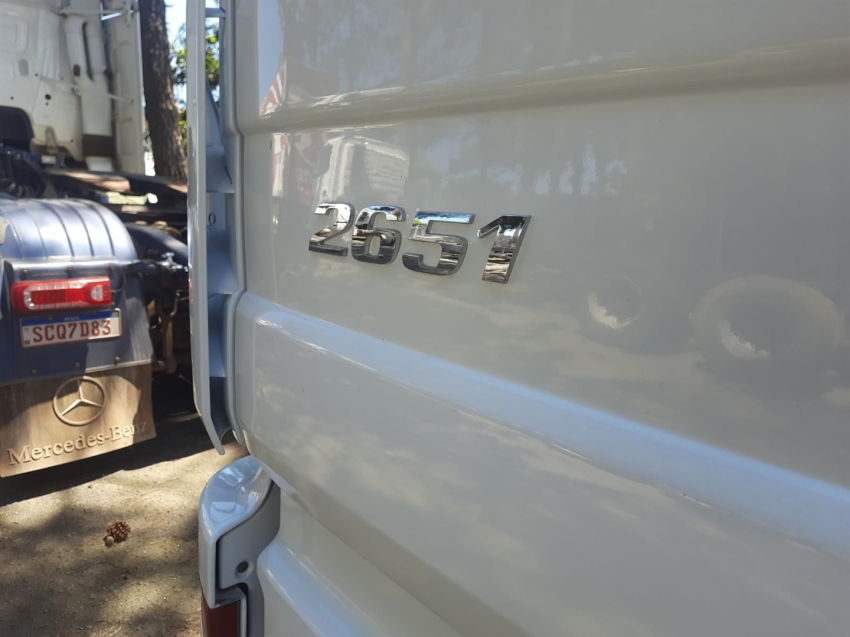 mercedes-benz actros 2651 6x4 510 diesel automatico 2019 mercedes-benz actros 2651 6x4 510 diesel automatico 2019