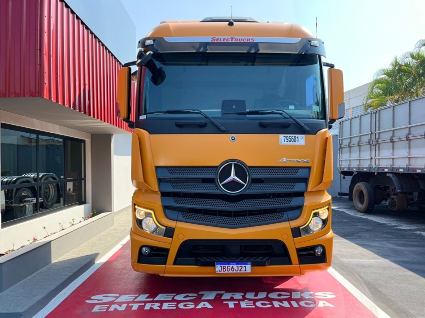 mercedes-benz actros 2548 6x2 480 diesel automatico 2022 mercedes-benz actros 2548 6x2 480 diesel automatico 2022