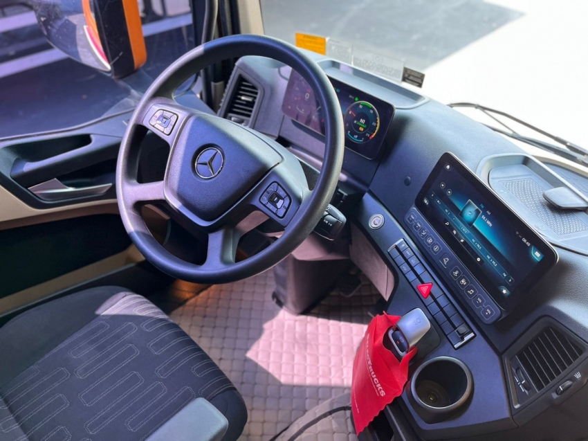 mercedes-benz actros 2548 6x2 480 diesel automatico 2022 mercedes-benz actros 2548 6x2 480 diesel automatico 2022