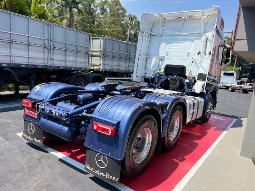 mercedes-benz actros 2651 6x4 510 diesel automatico 2022 mercedes-benz actros 2651 6x4 510 diesel automatico 2022
