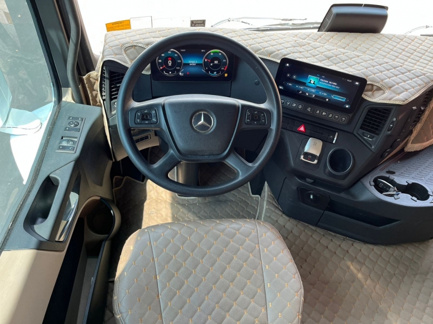 mercedes-benz actros 2651 6x4 510 diesel automatico 2022 mercedes-benz actros 2651 6x4 510 diesel automatico 2022