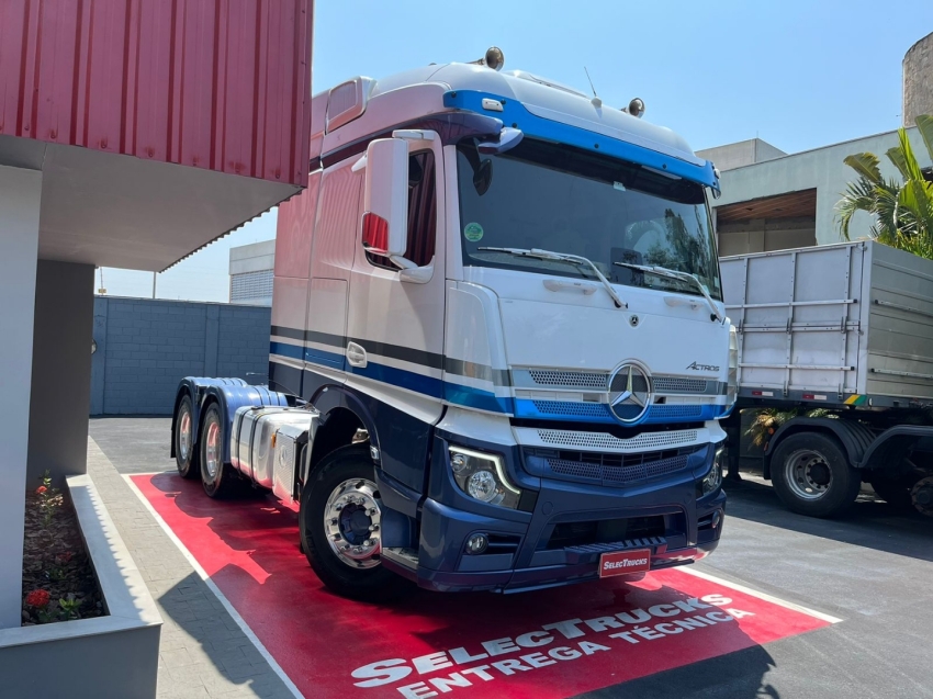 mercedes-benz actros 2651 6x4 510 diesel automatico 2022 mercedes-benz actros 2651 6x4 510 diesel automatico 2022