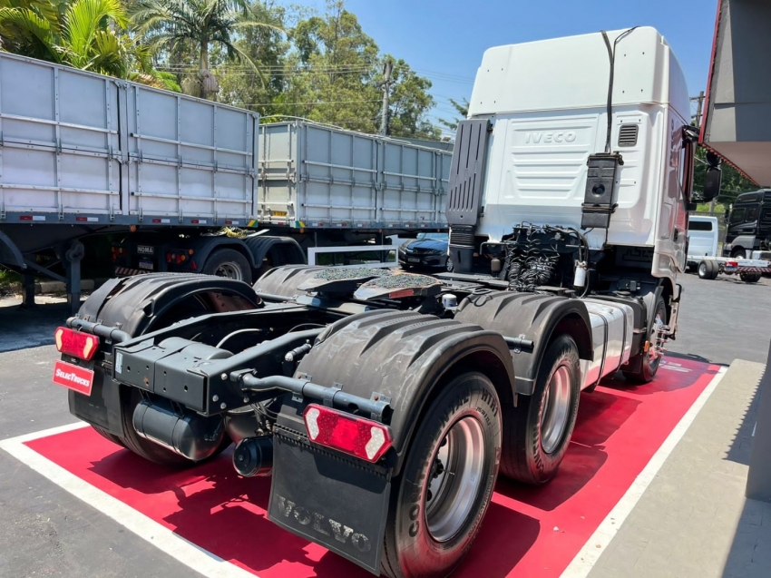 iveco stralis 6x4 560 diesel automatico 2019